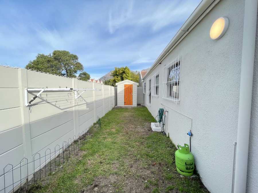 3 Bedroom Property for Sale in Kirstenhof Western Cape